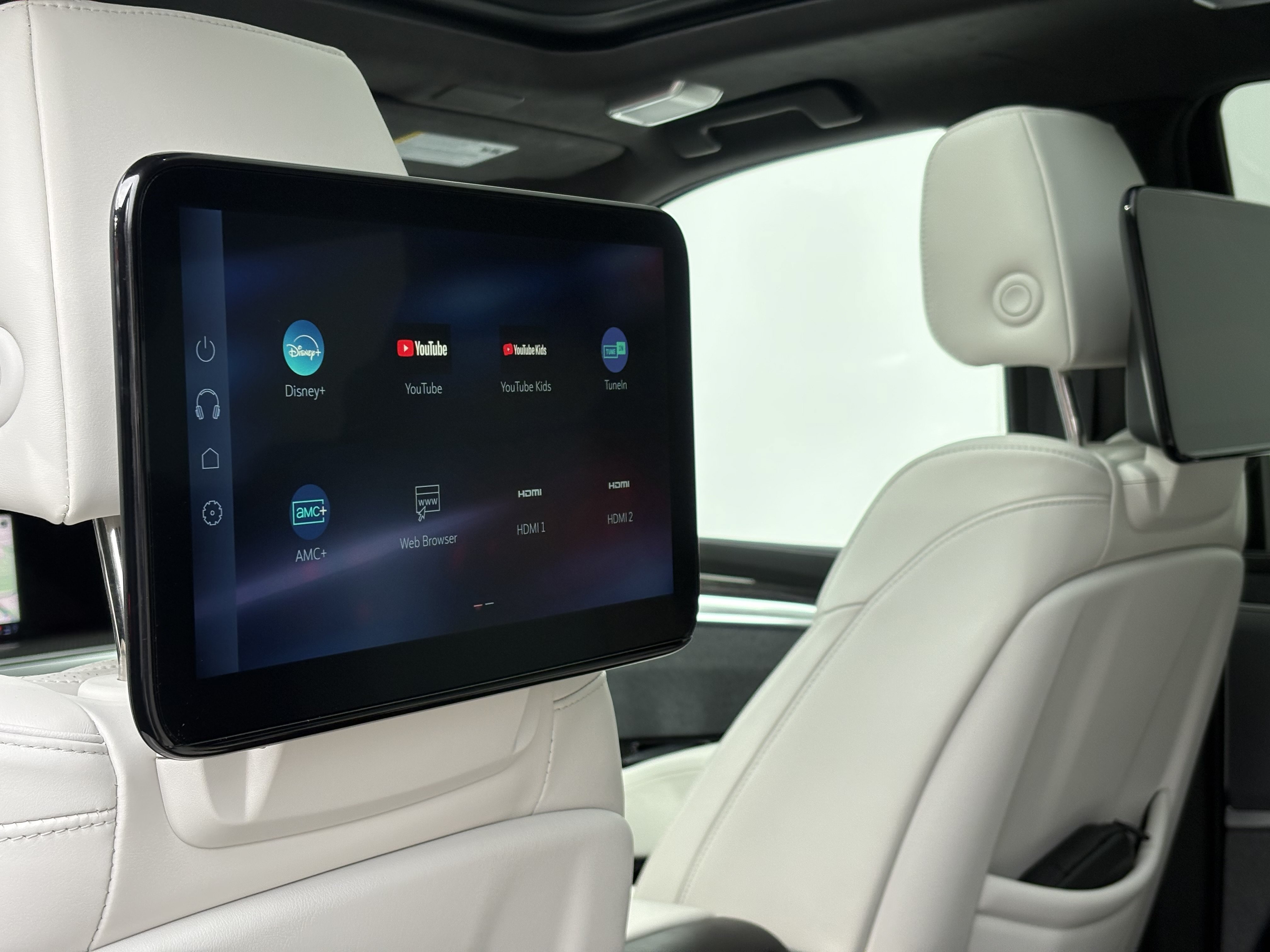 Certified 2025 Cadillac Escalade V AWD/4WD image 15