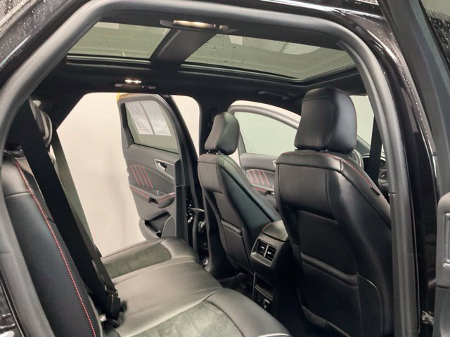 Used 2024 Ford Edge ST-Line AWD/4WD image 27