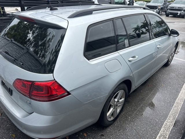 Used 2015 Volkswagen Golf TDI S image 3