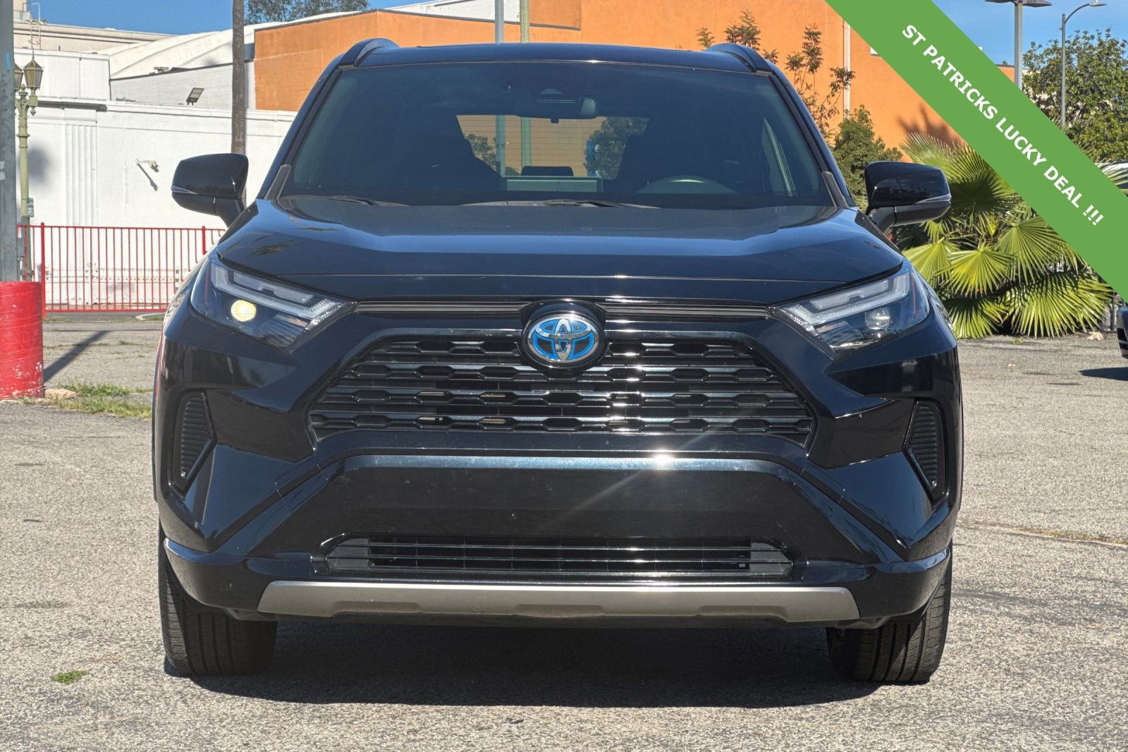 Used 2022 Toyota RAV4 SE w/ Convenience Package image 9