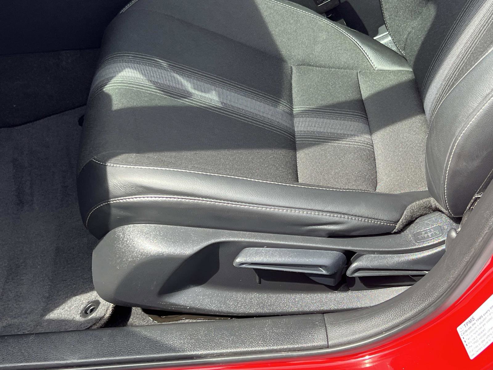 Used 2025 Honda Civic Sport image 17