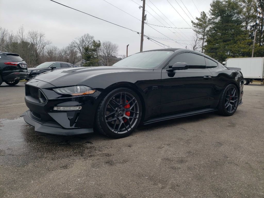 Used 2019 Ford Mustang GT image 3