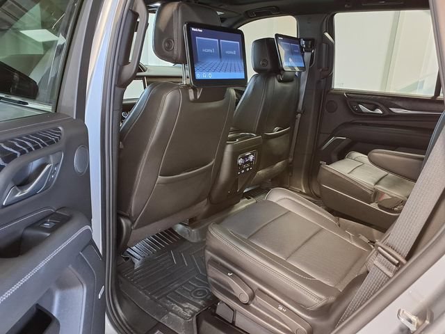 Used 2024 GMC Yukon Denali w/ Advanced Technology Package AWD/4WD image 17