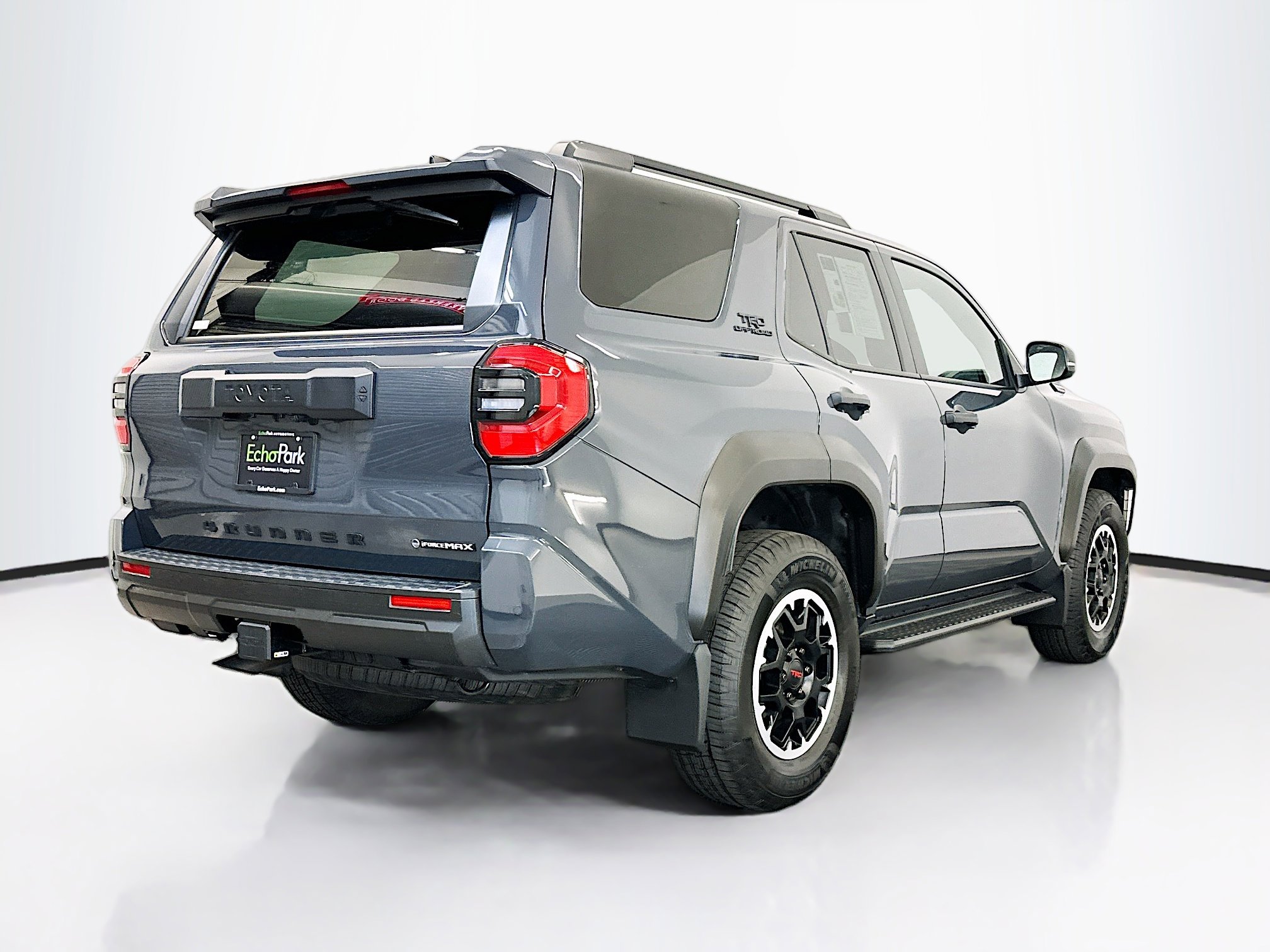 Used 2025 Toyota 4Runner TRD Off-Road image 9