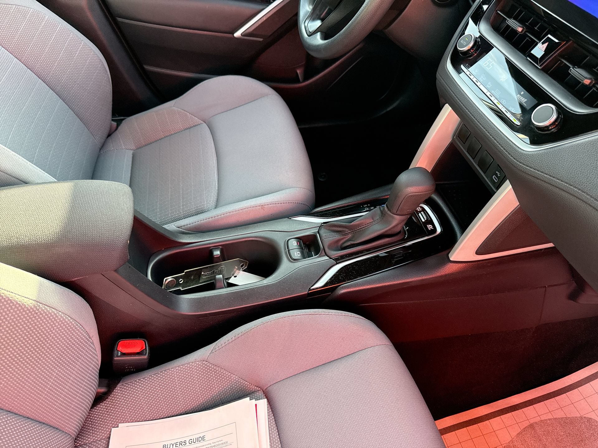 Certified 2025 Toyota Corolla Cross AWD Hybrid image 21