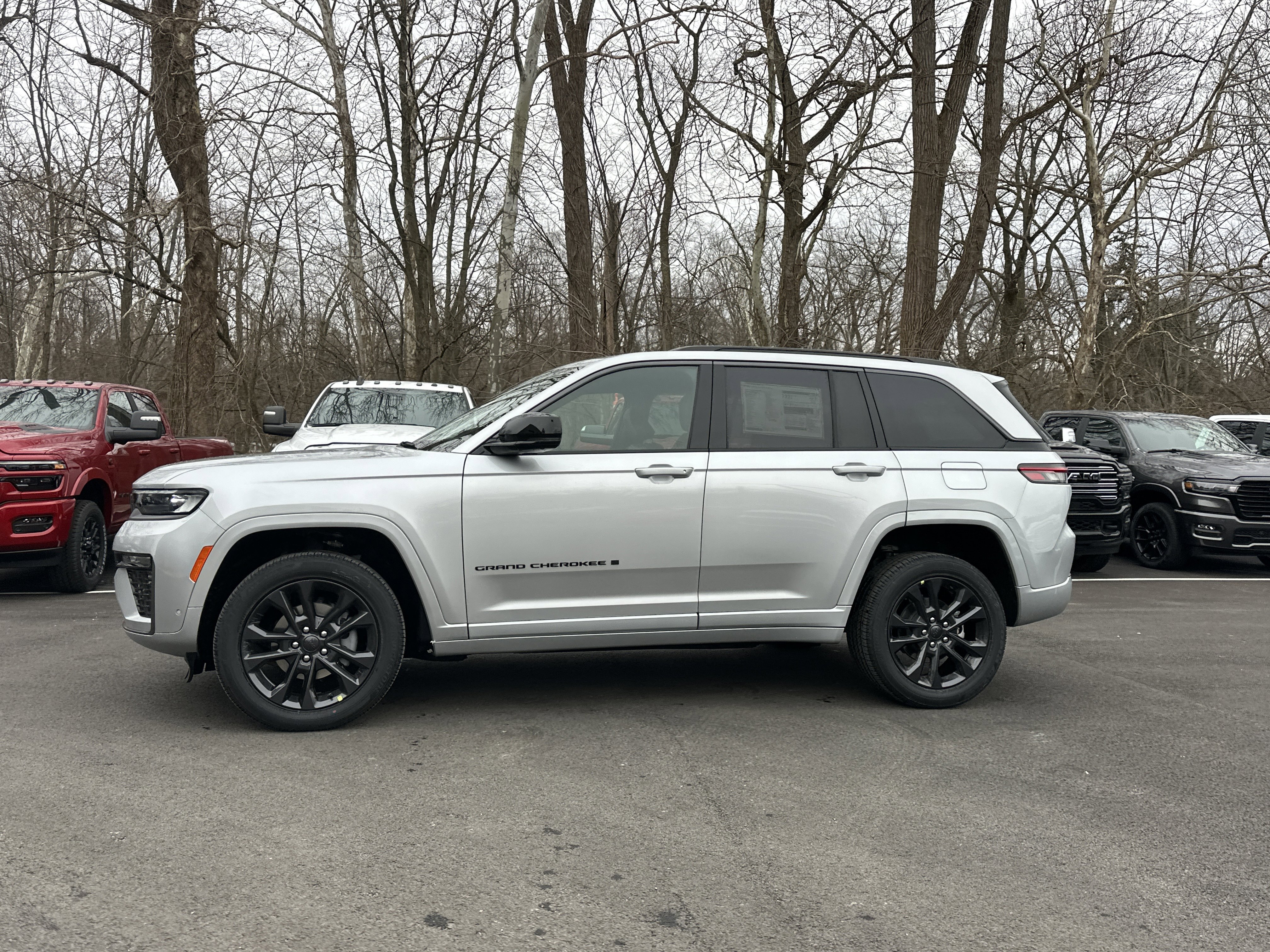 New 2026 Jeep Grand Cherokee Limited Reserve image 25
