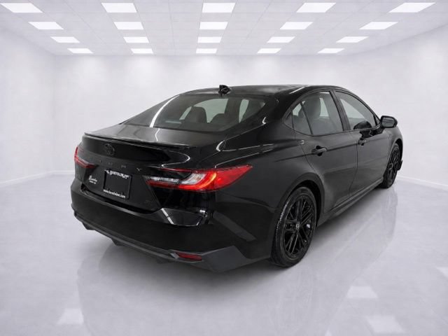 Used 2026 Toyota Camry SE FWD image 9