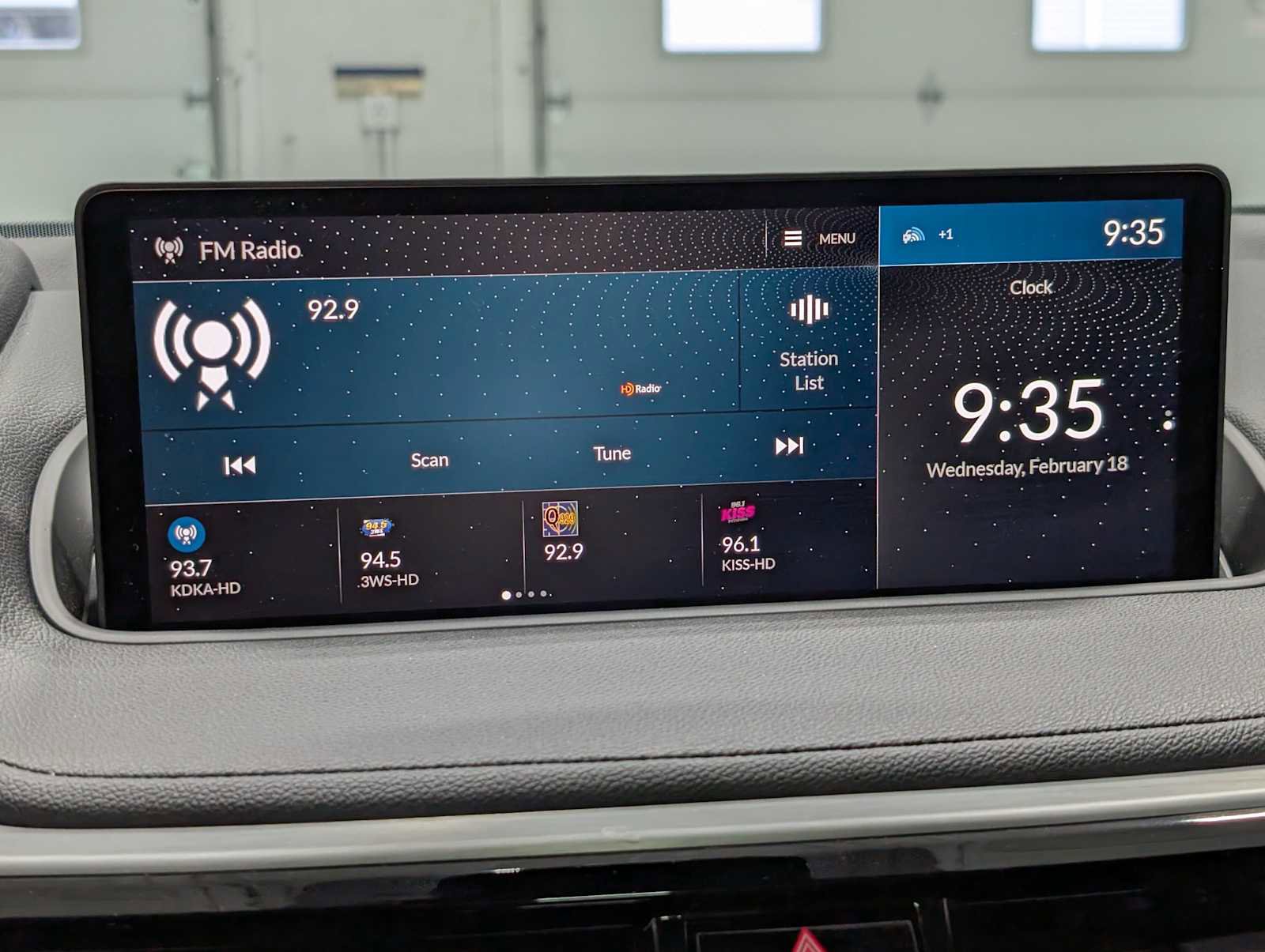 Certified 2023 Acura MDX SH-AWD image 28