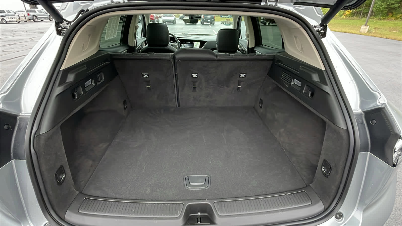 Certified 2023 Buick Envision Avenir image 26