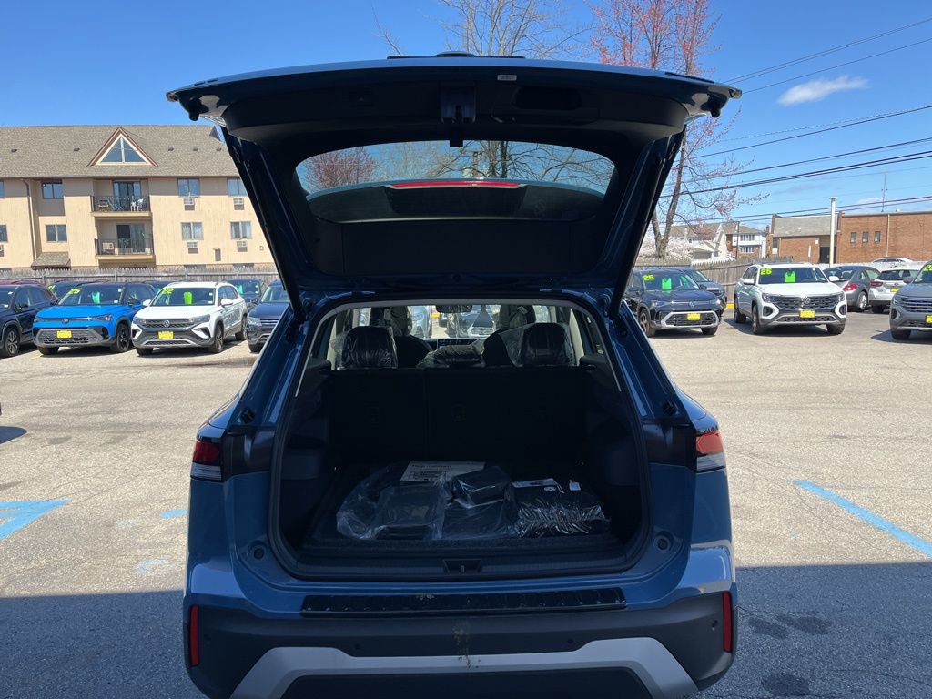 New 2026 Volkswagen Tiguan SE image 14