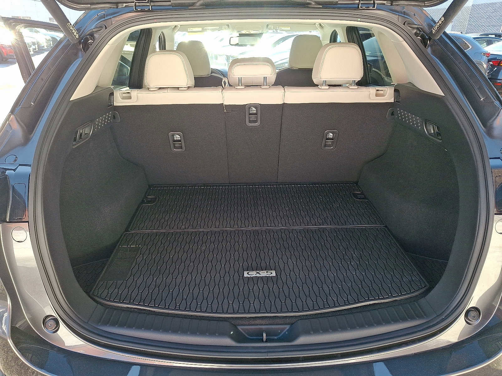 Used 2025 MAZDA CX-5 AWD 2.5 S w/ Preferred Package image 28