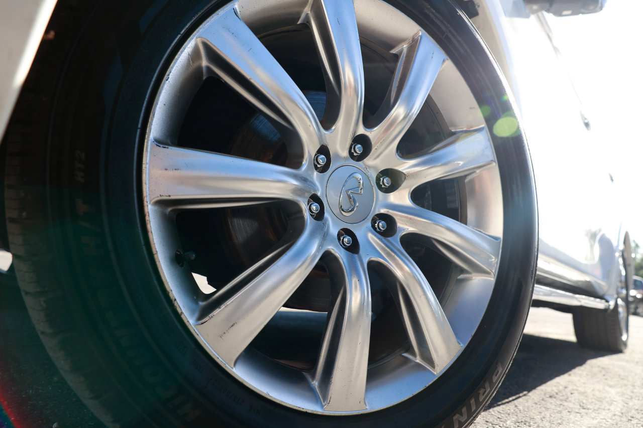 Used 2012 INFINITI QX56 2WD w/ Deluxe Touring Pkg image 33