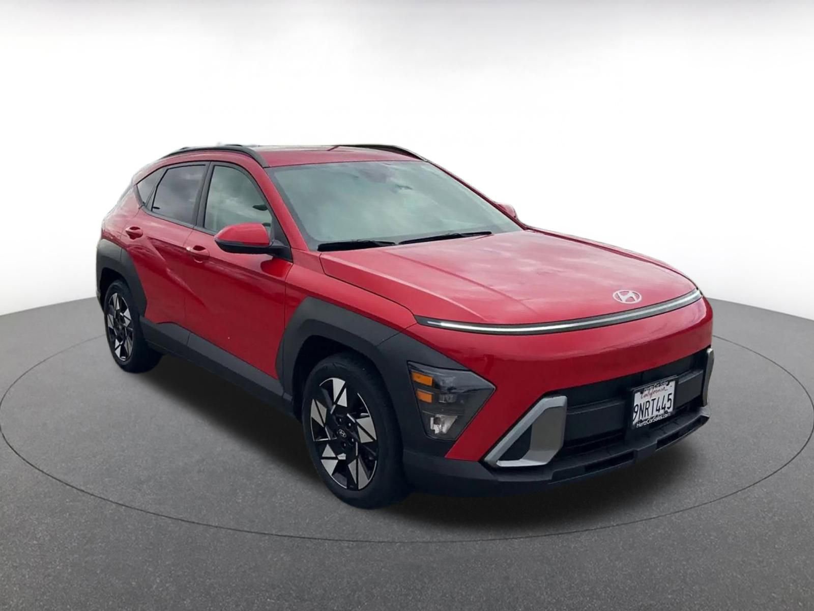 Used 2025 Hyundai Kona SEL image 3