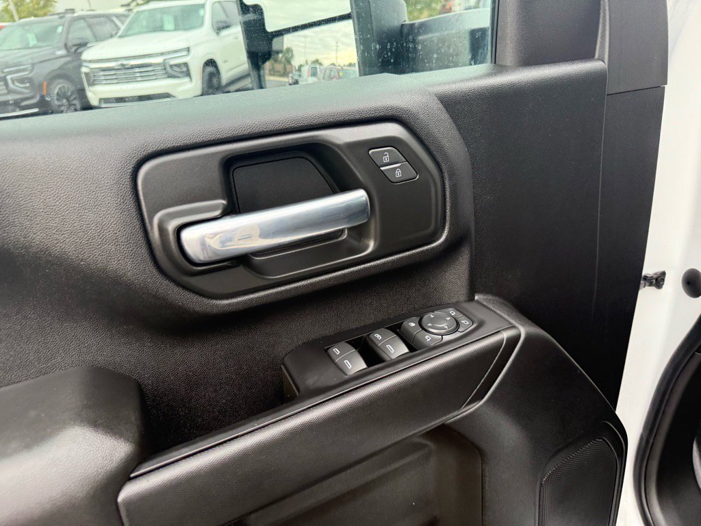Used 2024 Chevrolet Silverado 3500 W/T image 18