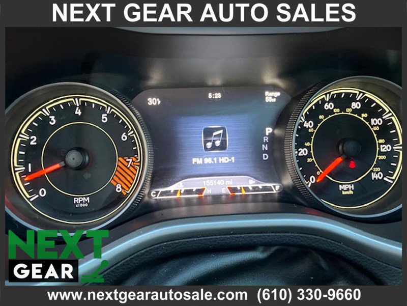 Used 2015 Jeep Cherokee Trailhawk w/ Comfort/Convenience Group image 18