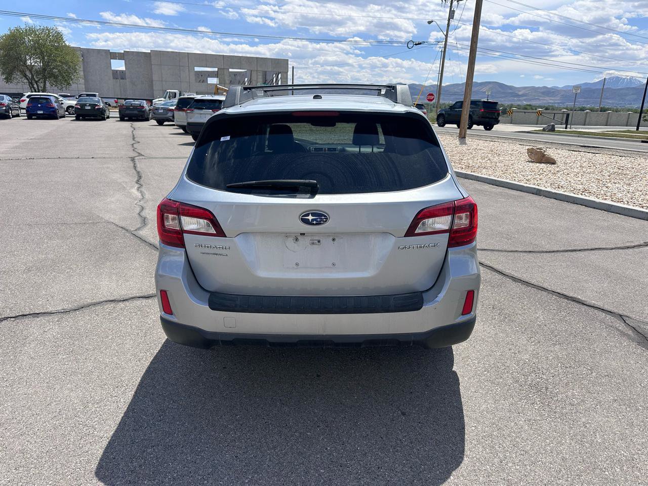 Used 2015 Subaru Outback 2.5i Limited w/ Popular Package #4 AWD/4WD image 6