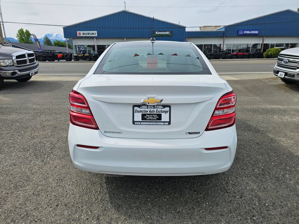 Used 2019 Chevrolet Sonic Premier FWD image 6