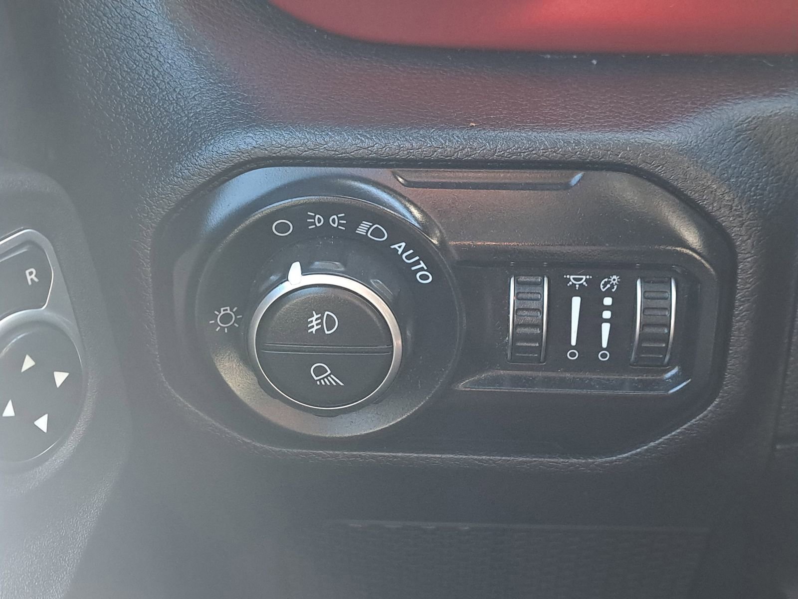 Used 2021 Jeep Gladiator Rubicon image 28