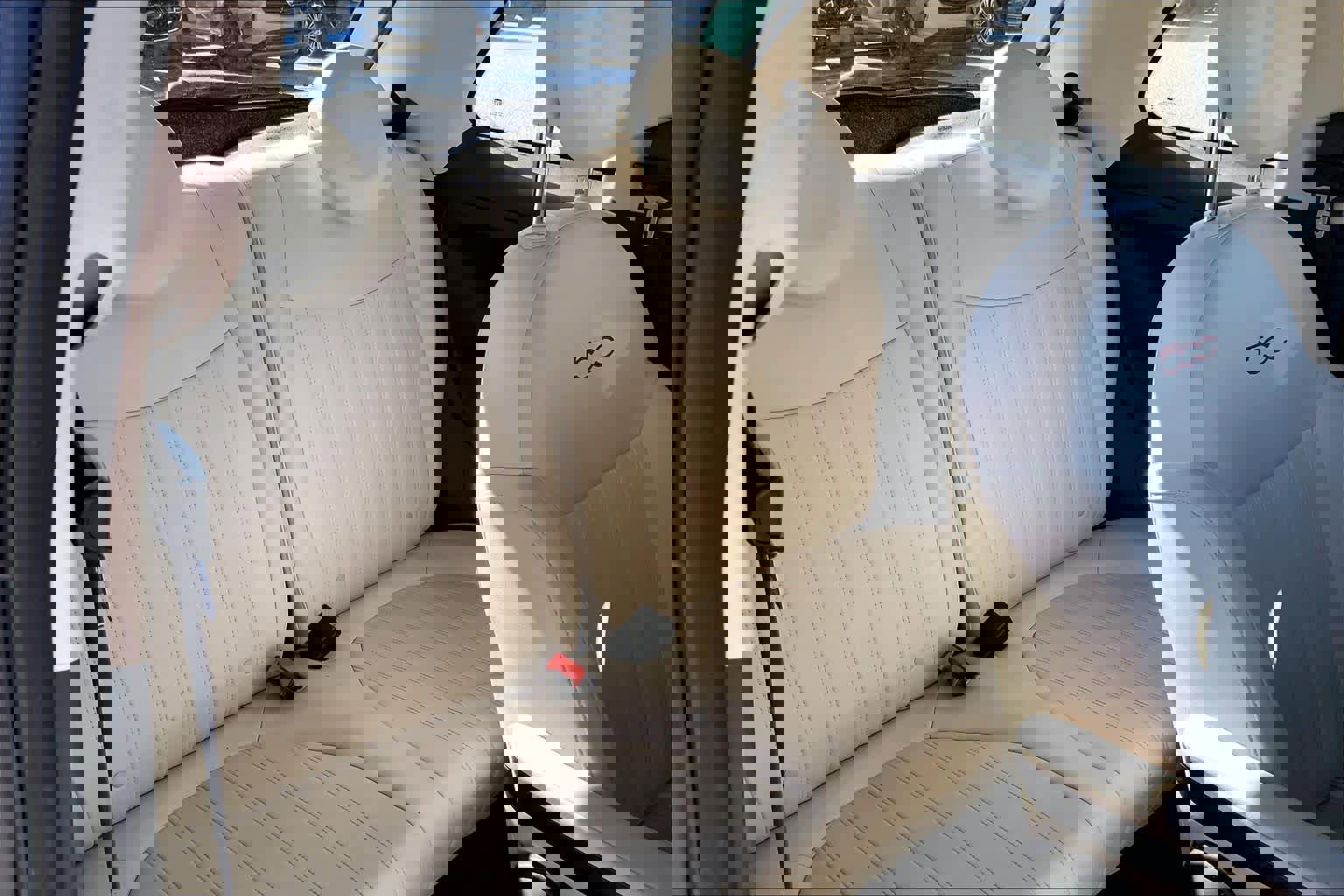 Used 2017 FIAT 500 Lounge image 19