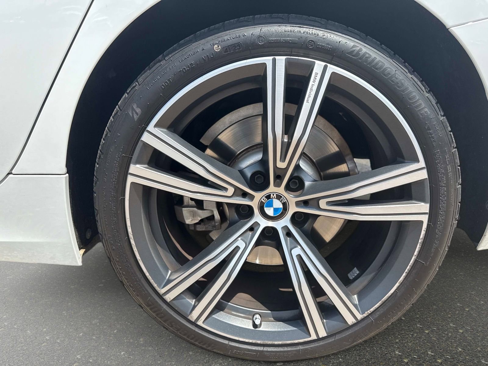 Used 2024 BMW 330i Sedan w/ Premium Package RWD image 34