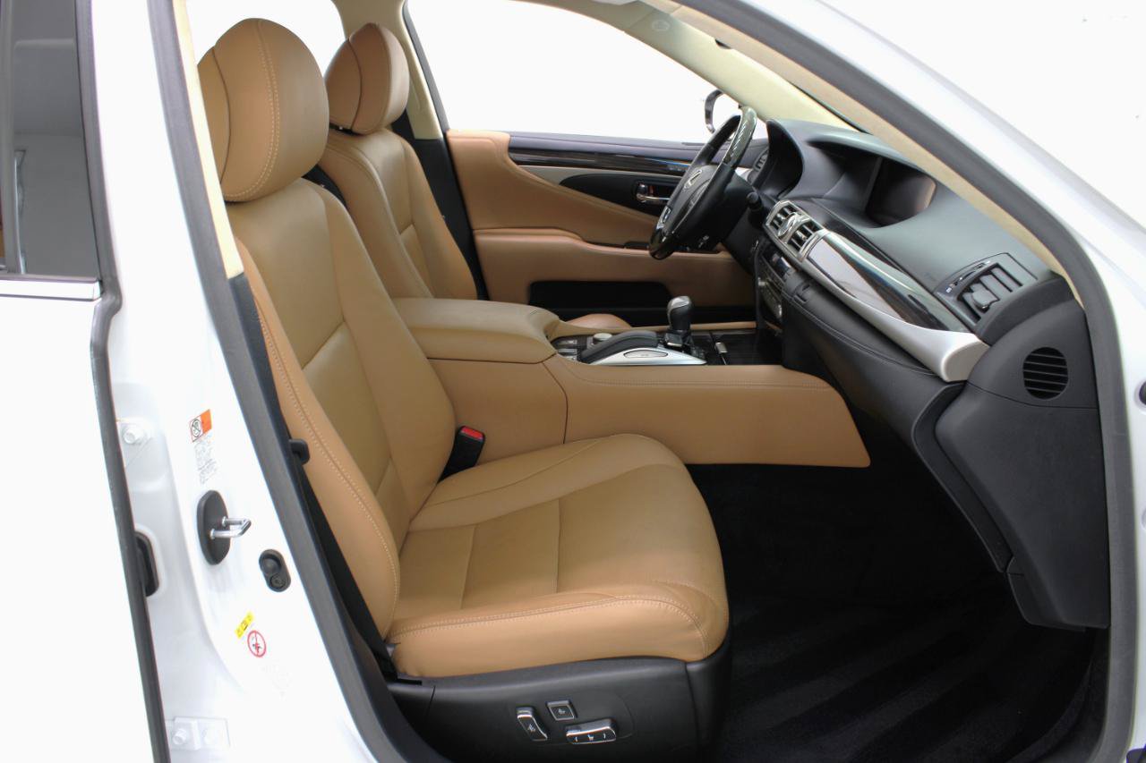 Used 2017 Lexus LS 460 w/ Comfort Package RWD image 48