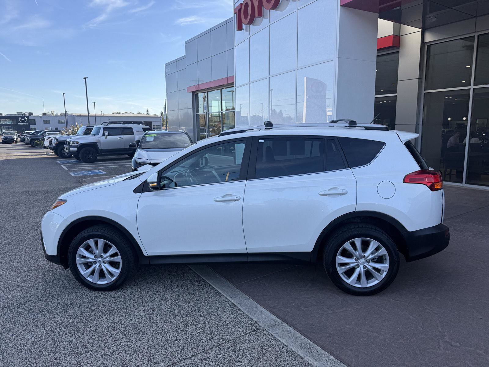 Used 2014 Toyota RAV4 Limited AWD/4WD image 31