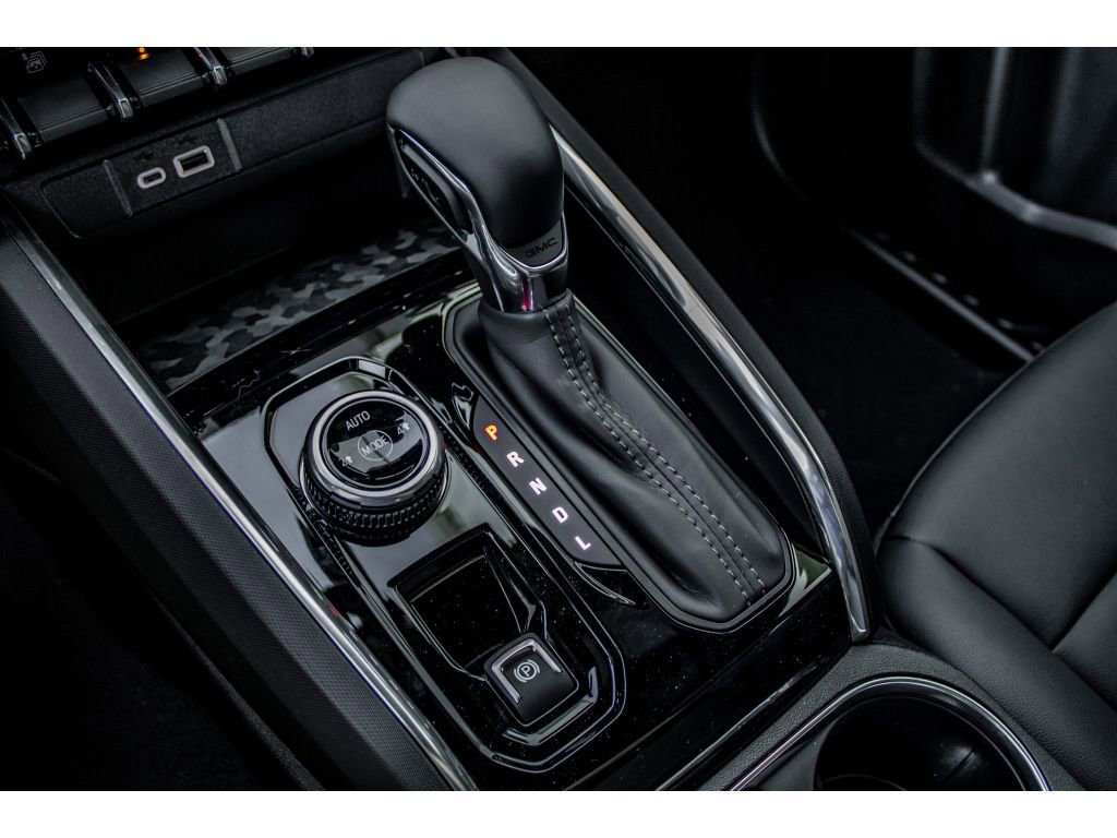 New 2026 GMC Canyon Elevation w/ Convenience Package image 29