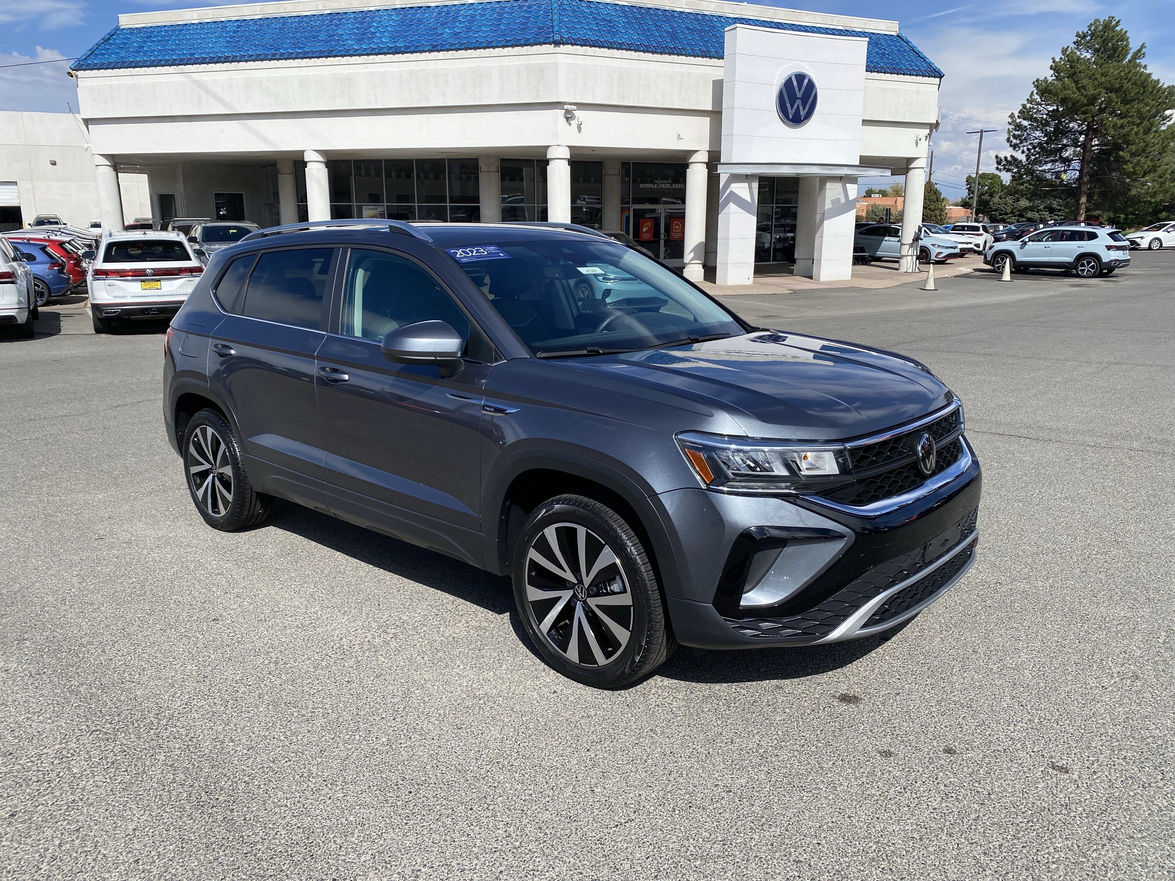 Certified 2023 Volkswagen Taos SE FWD image 44