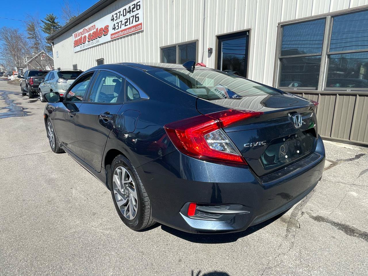 Used 2018 Honda Civic EX image 5