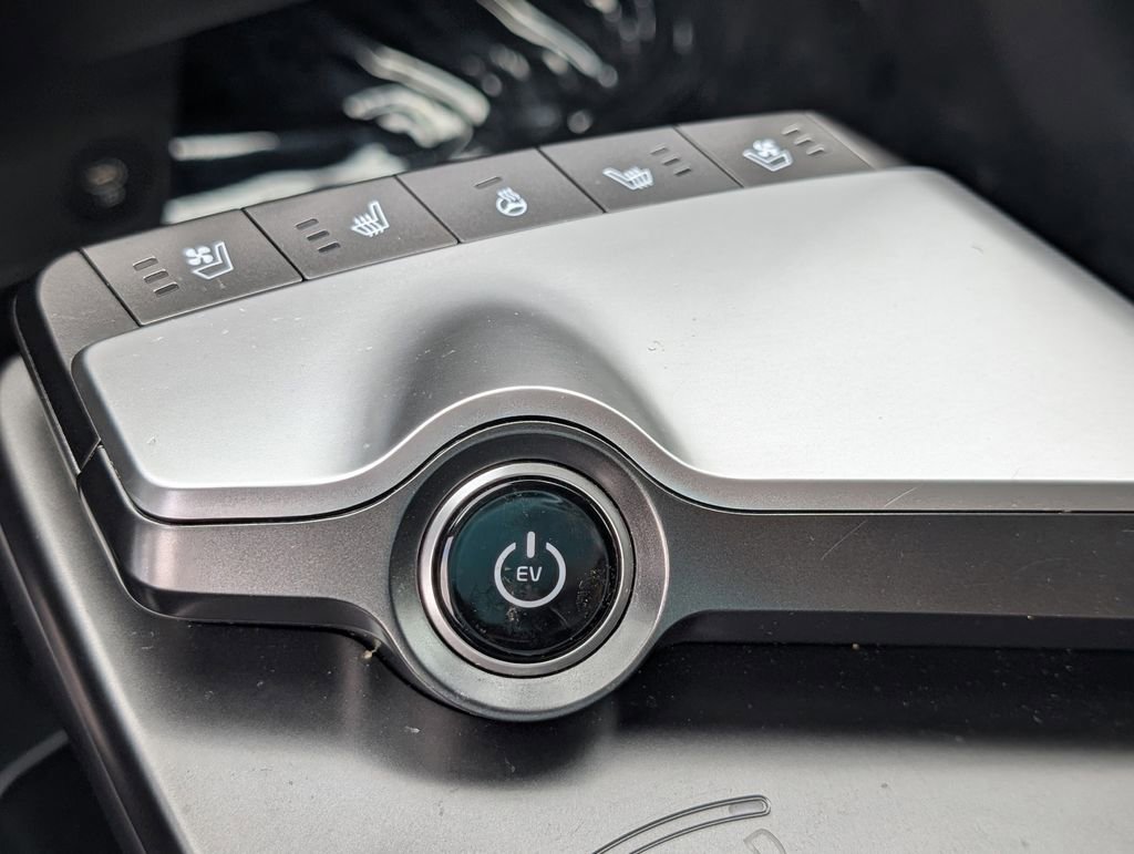 Certified 2024 Kia EV6 Wind image 32
