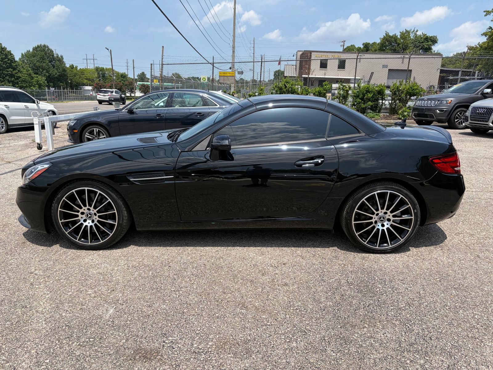 Used 2019 Mercedes-Benz SLC 300 image 8