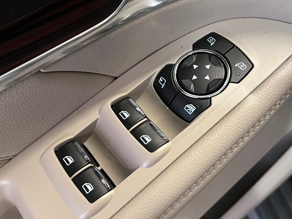 Used 2018 Ford Explorer Limited w/ Equipment Group 301A image 30