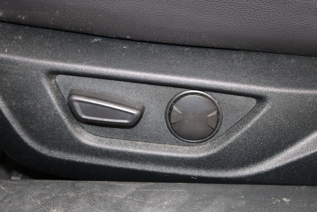 Used 2023 Ford Mustang Premium image 14