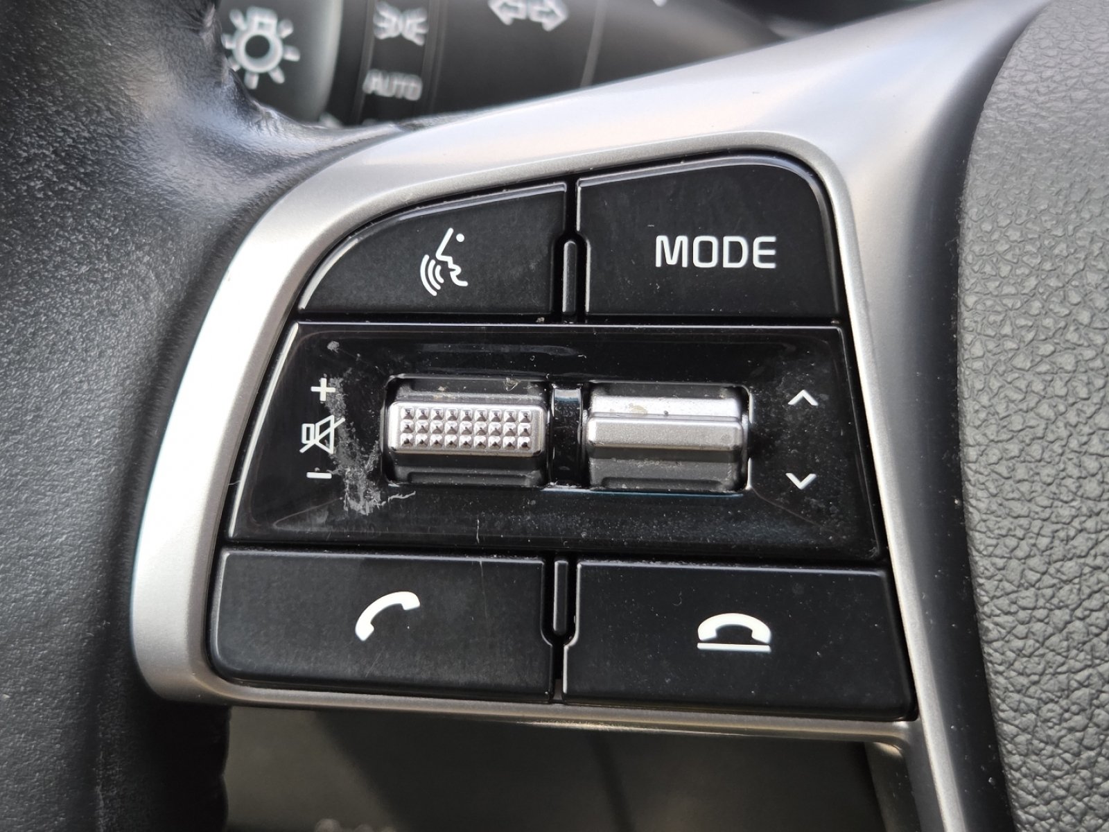 Used 2020 Kia Sorento S AWD/4WD image 11