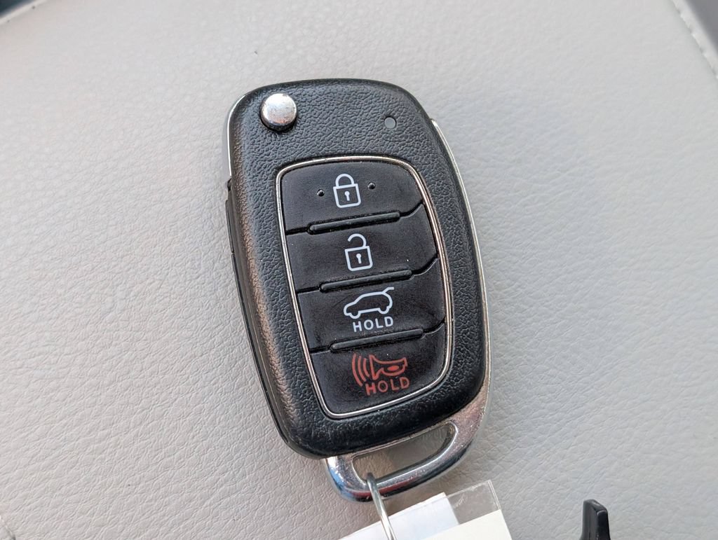Used 2020 Hyundai Tucson SE FWD image 29