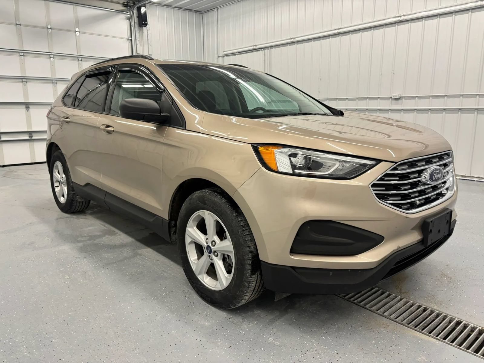 Used 2020 Ford Edge SE w/ Cargo Accessory Package FWD image 13