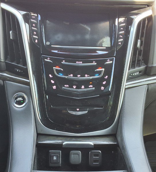 Used 2020 Cadillac Escalade ESV Platinum AWD/4WD image 19