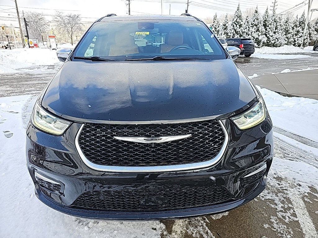 Certified 2022 Chrysler Pacifica Pinnacle image 6