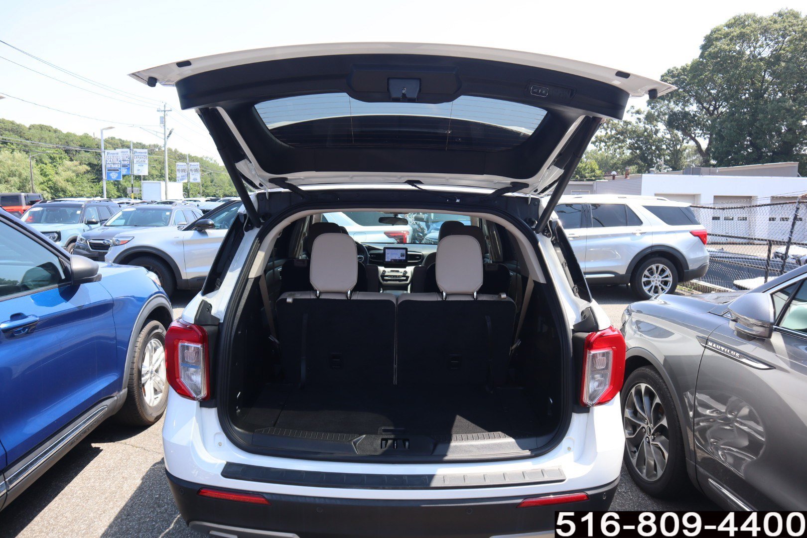 Used 2023 Ford Explorer XLT w/ Equipment Group 202A AWD/4WD image 26