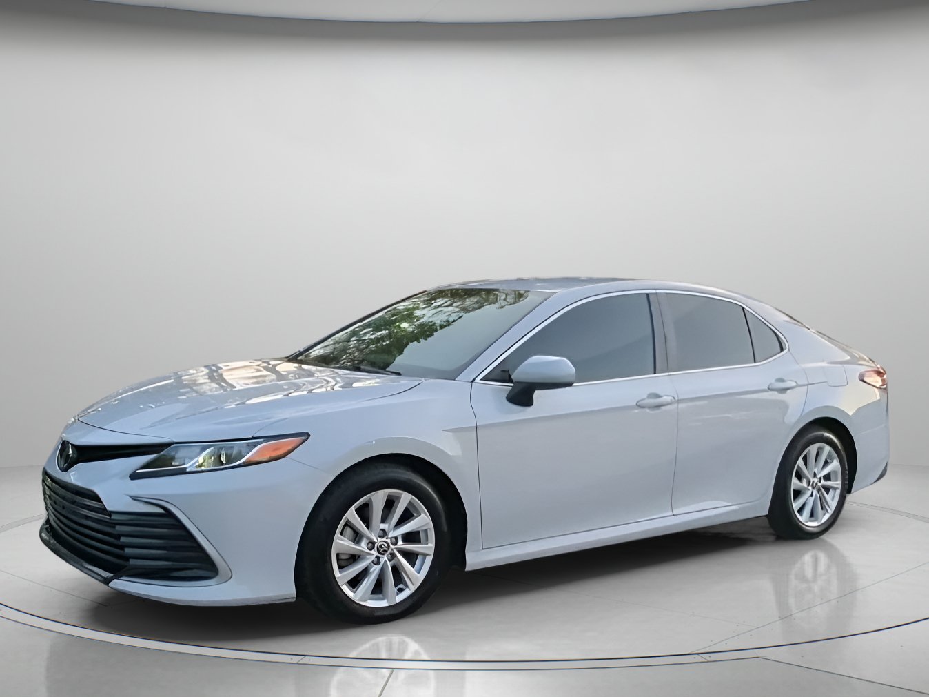 Used 2023 Toyota Camry LE FWD image 13