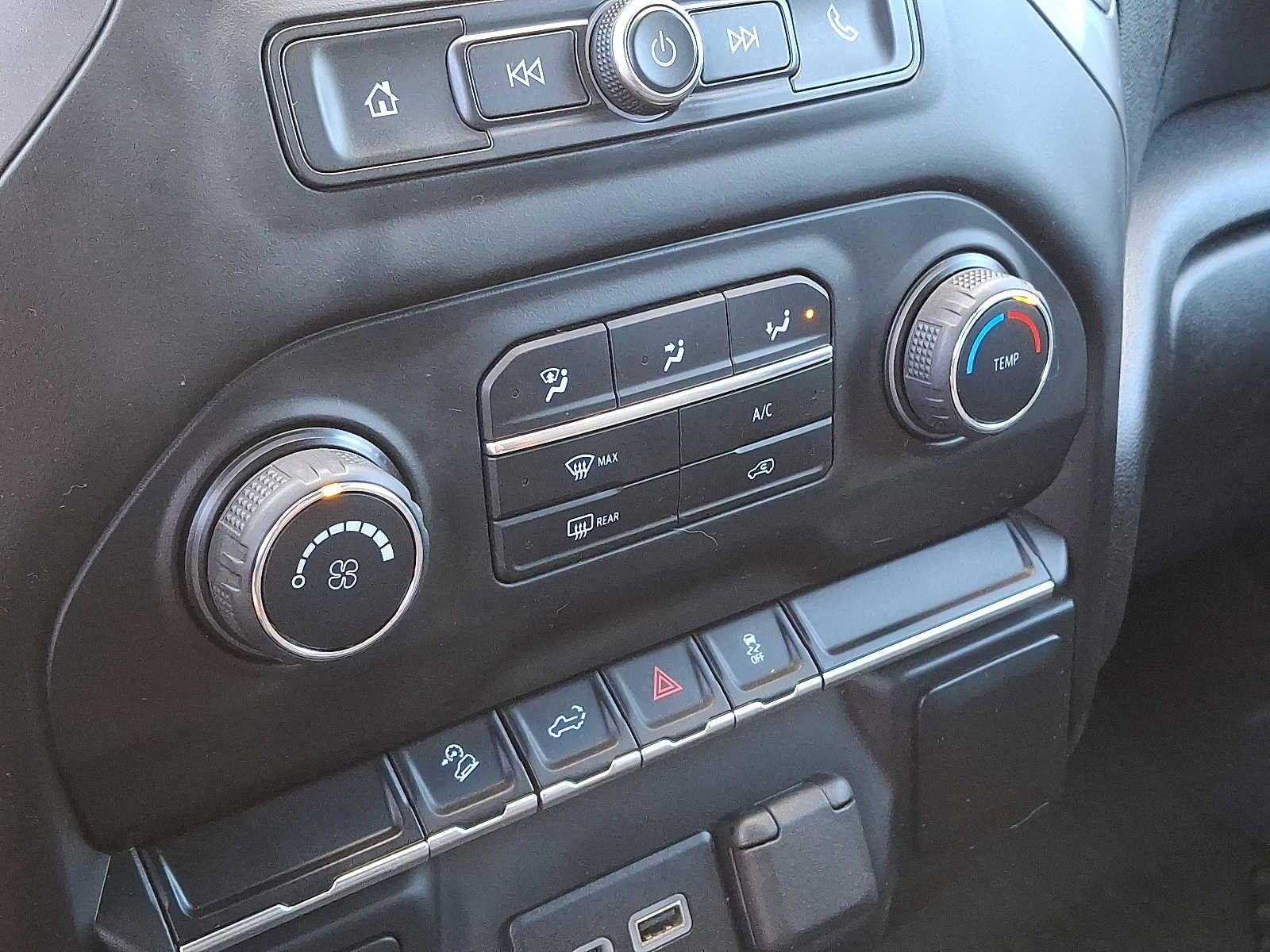 Used 2021 Chevrolet Silverado 1500 Custom Trail Boss w/ Midnight Edition image 15