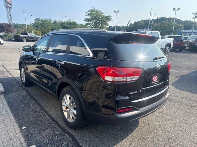 Used 2016 Kia Sorento AWD image 4