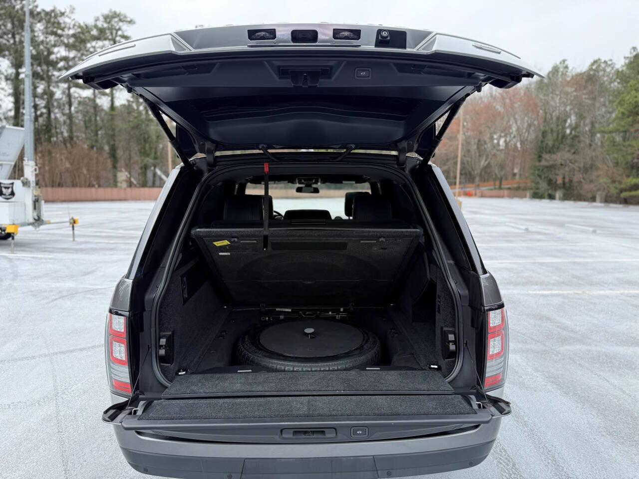 Used 2015 Land Rover Range Rover Long Wheelbase Supercharged image 41