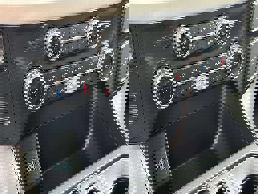 New 2023 Ford F150 Lightning Pro image 27