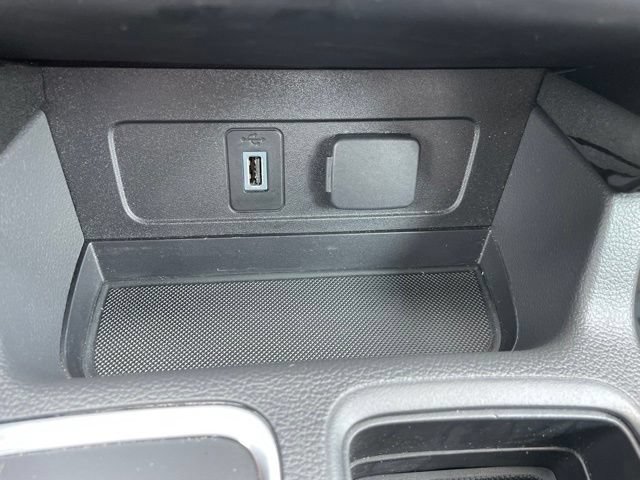 Used 2018 Ford Escape Titanium FWD image 41