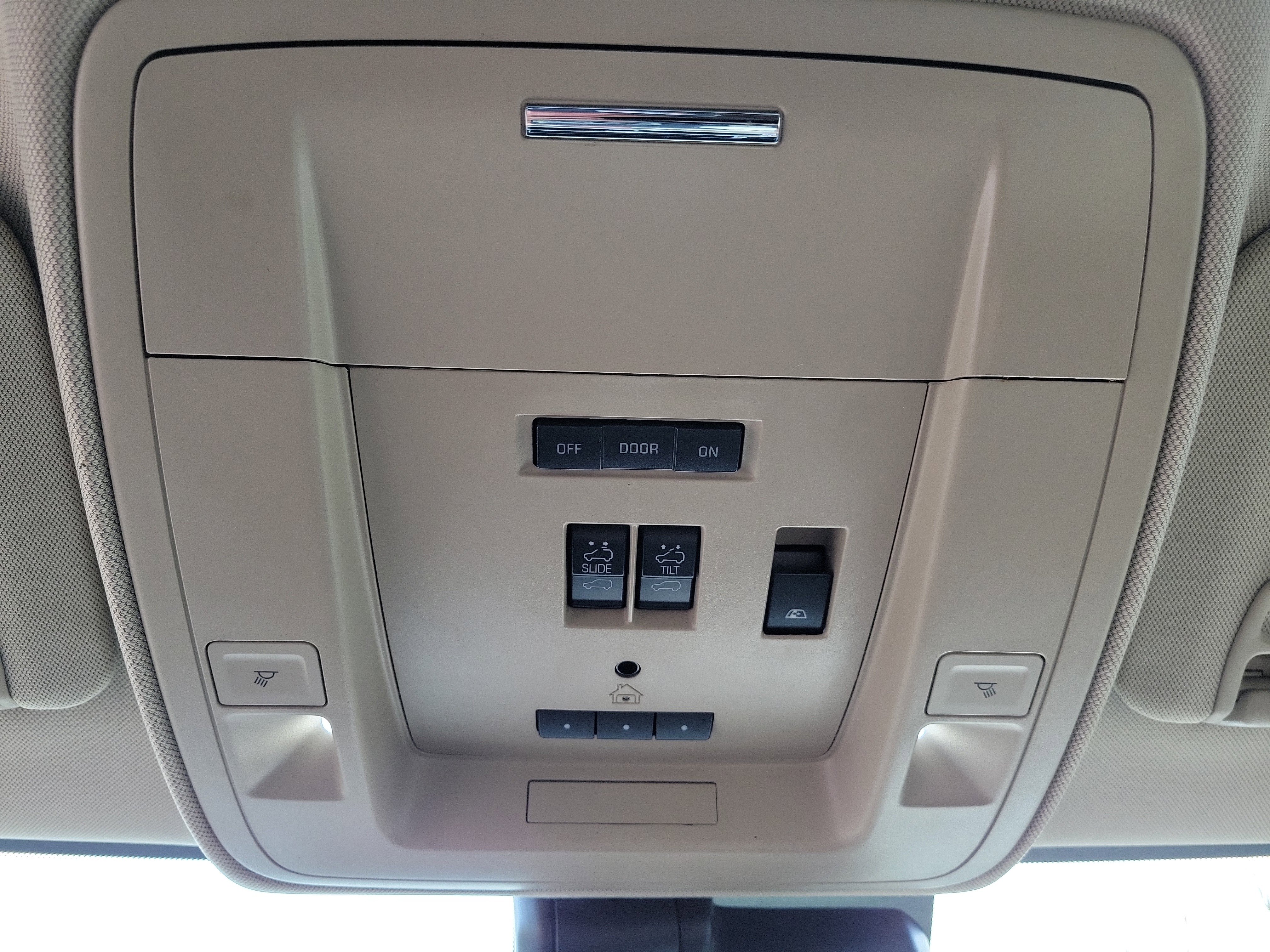 Used 2015 GMC Sierra 3500 Denali w/ Duramax Plus Package image 30