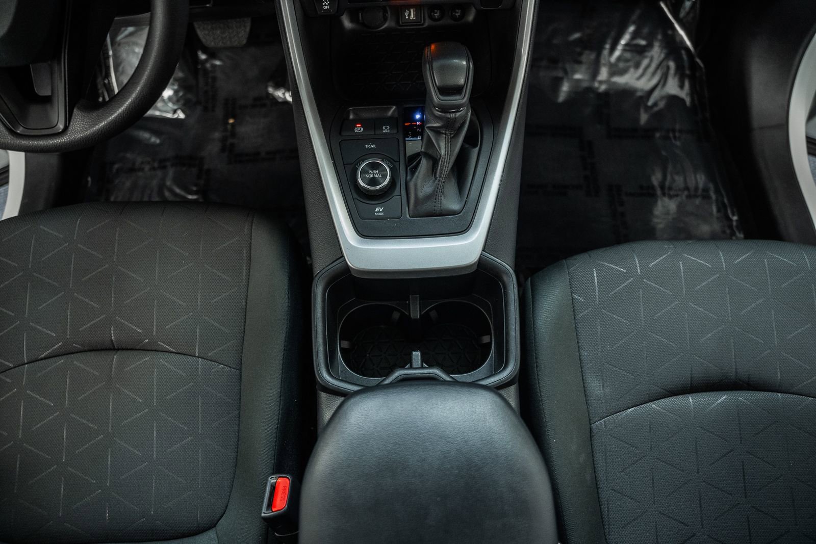 Used 2024 Toyota RAV4 XLE w/ Convenience Package AWD/4WD image 32