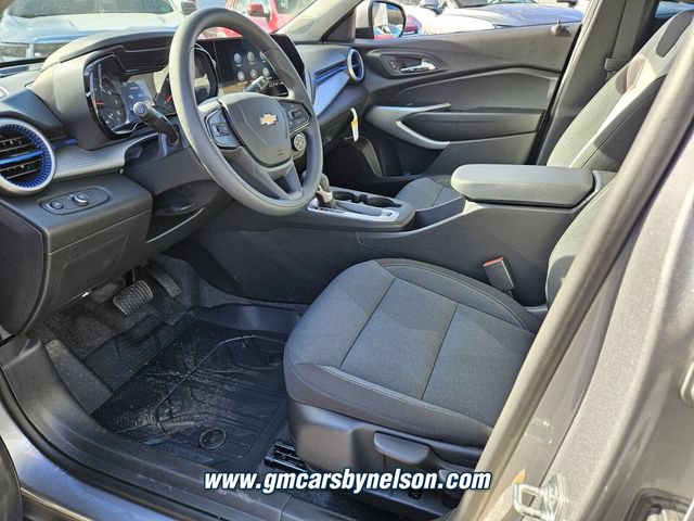 New 2026 Chevrolet Trax LS w/ LS Convenience Package FWD image 7