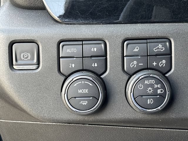 Used 2023 Chevrolet Silverado 1500 LTZ AWD/4WD image 21