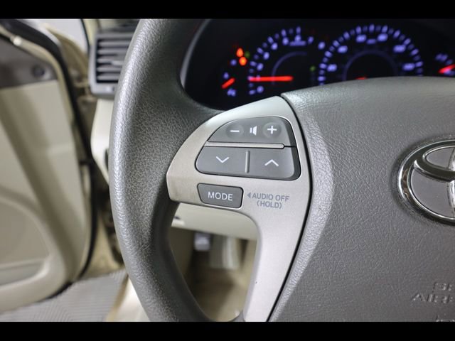 Used 2011 Toyota Camry LE image 23